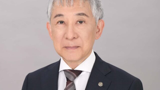 上西左大信氏